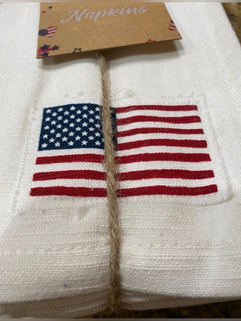 ENVOGUE Cloth Napkin set with Embroidered Flag - Brand new! - Picture 6 of 7